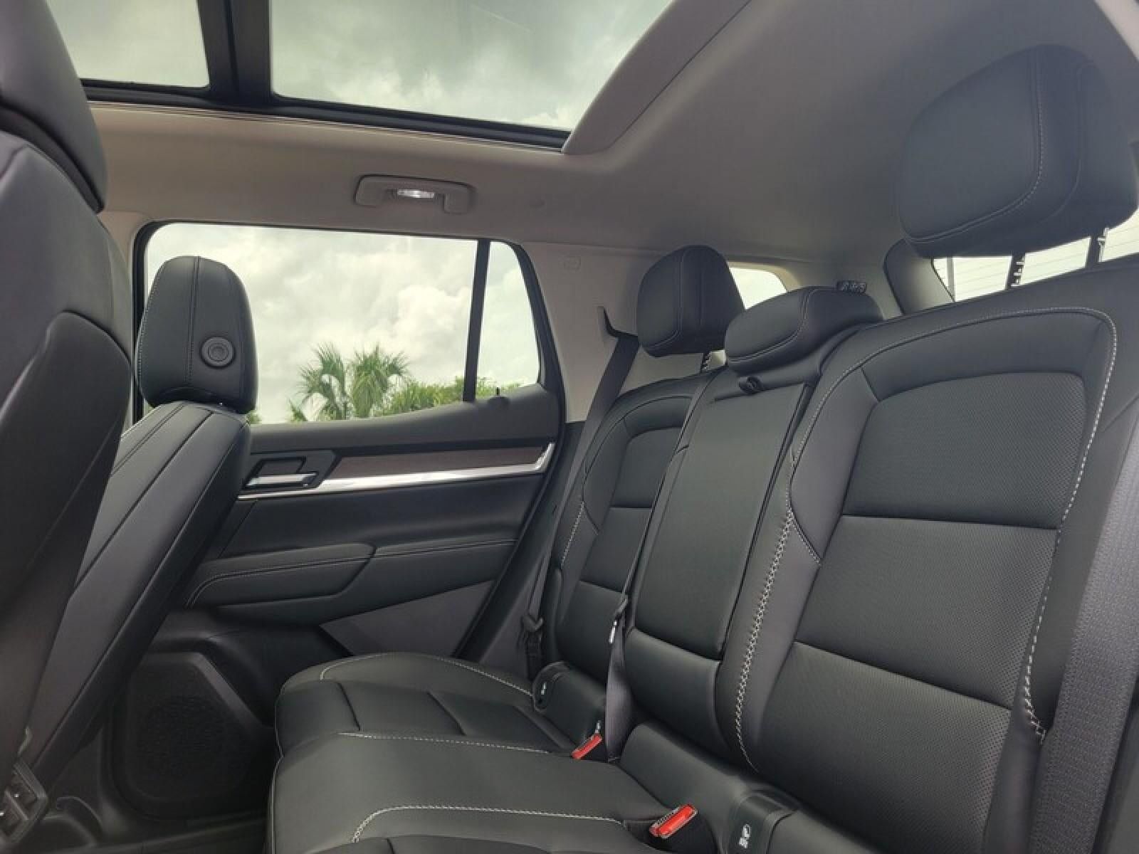 New 2026 GMC Terrain Denali w/ LPO, Floor Liner Package AWD/4WD image 28