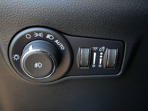 New 2026 Jeep Compass Trailhawk w/ Sun, Sound & Navigation Group image 14