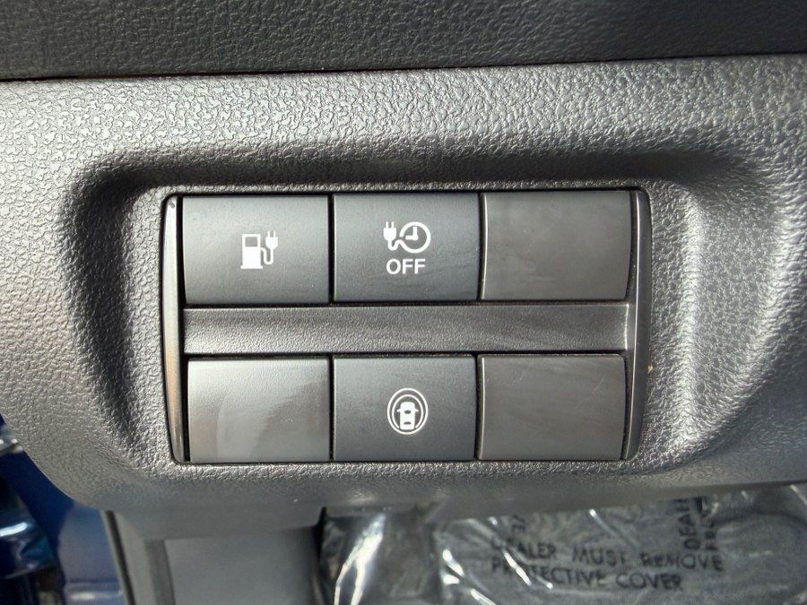 Used 2025 Nissan Leaf S FWD image 15
