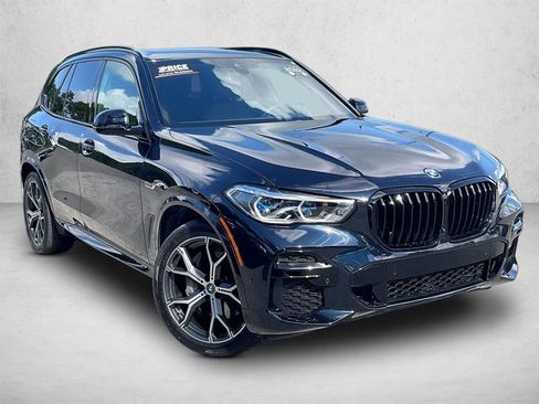 Used 2022 BMW X5 xDrive45e w/ M Sport Package AWD/4WD image 12
