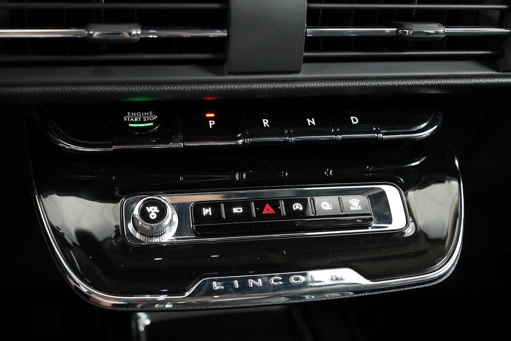 Used 2024 Lincoln Corsair AWD image 22