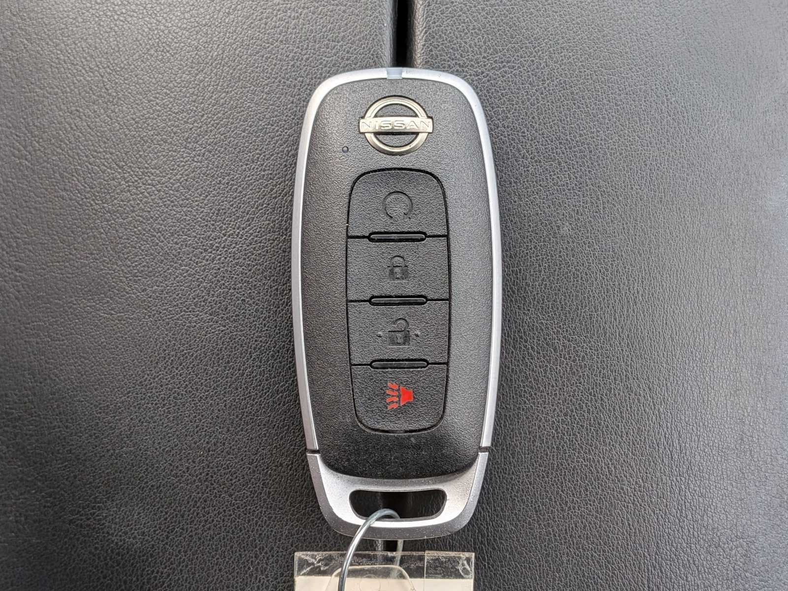 Used 2023 Nissan Rogue SV AWD/4WD image 32