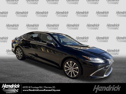 Used 2020 Lexus ES 300h w/ Premium Package