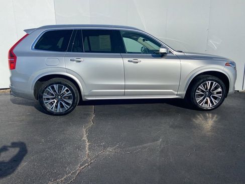Used 2020 Volvo XC90 T5 Momentum w/ Protection Package Premier image 2