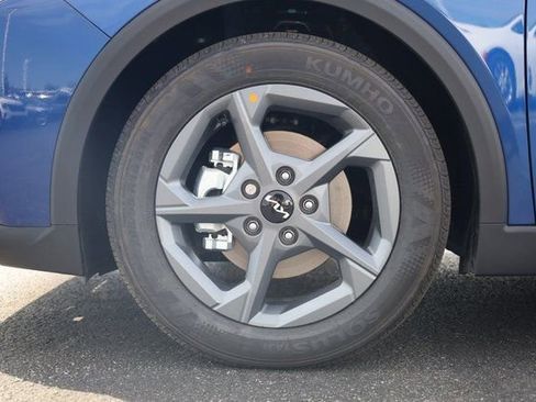 New 2025 Kia K4 LXS FWD image 9