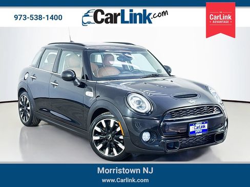 Used 2019 MINI Cooper S FWD image 1