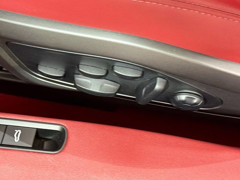 Certified 2023 Porsche 911 Targa 4 GTS AWD/4WD image 22