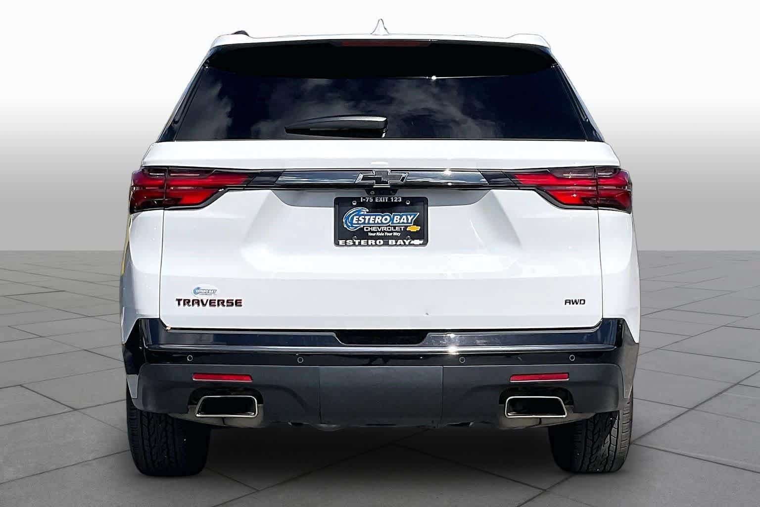 Used 2022 Chevrolet Traverse Premier w/ Redline Edition AWD/4WD image 5