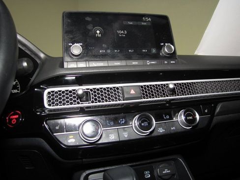 Used 2025 Honda Civic Sport Touring image 7