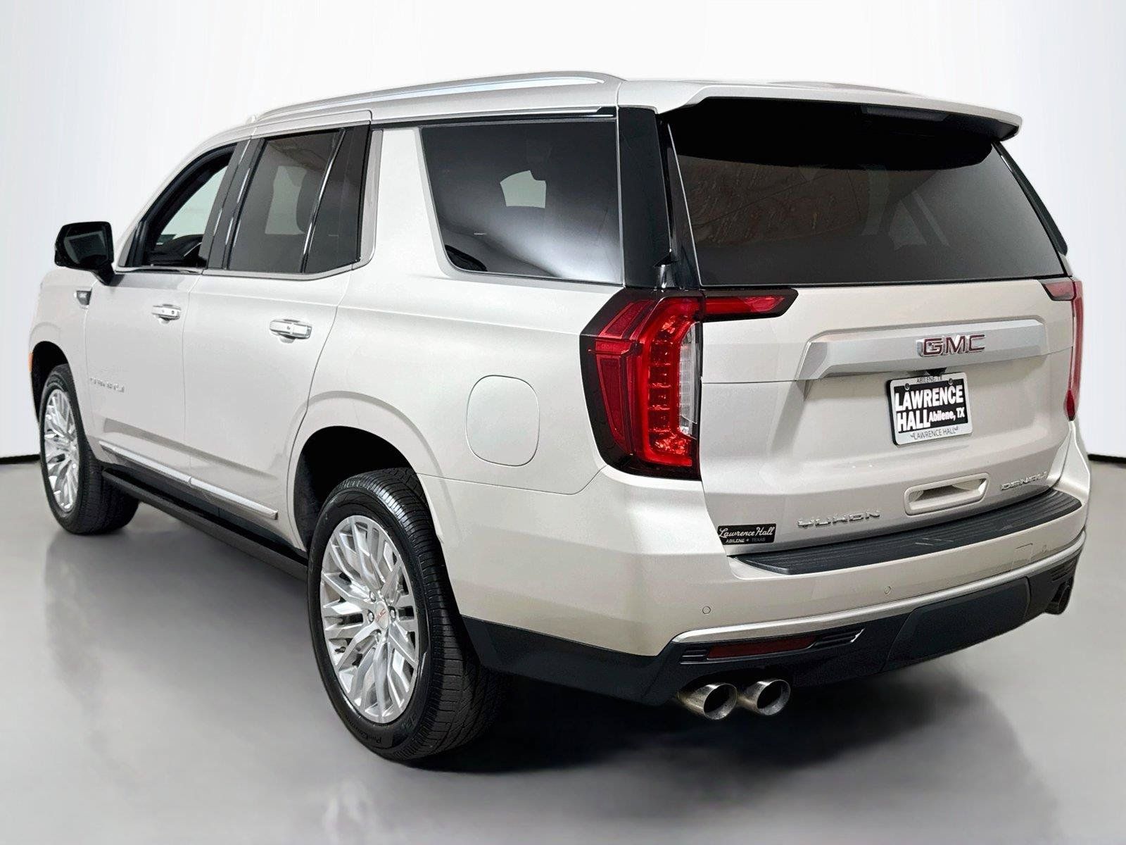 Used 2023 GMC Yukon Denali w/ Max Trailering Package AWD/4WD image 6