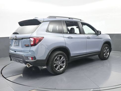Used 2024 Honda Passport TrailSport image 6