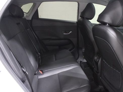 Used 2024 Hyundai Kona Limited FWD image 28