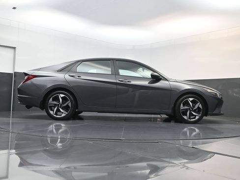 Used 2023 Hyundai Elantra SEL w/ Convenience Package FWD image 22