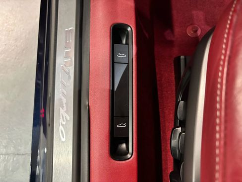 Used 2021 Porsche 911 GT3 RS image 16