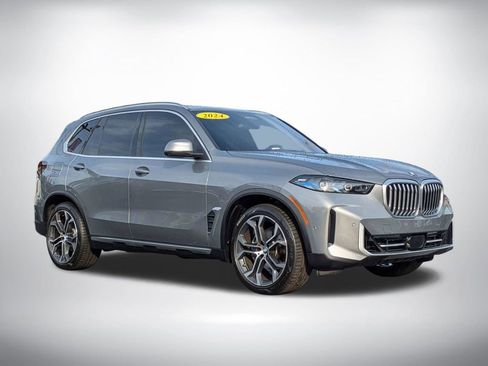 Used 2024 BMW X5 sDrive40i w/ Premium Package RWD image 2