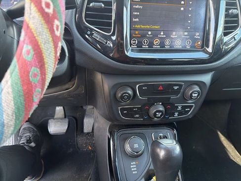 Used 2019 Jeep Compass Limited AWD/4WD image 11