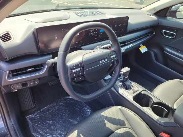 New 2026 Kia K4 EX FWD image 13