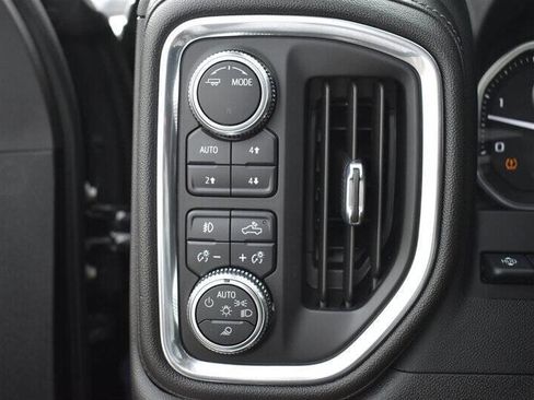 Used 2022 GMC Sierra 2500 Denali w/ Denali Ultimate Package image 19