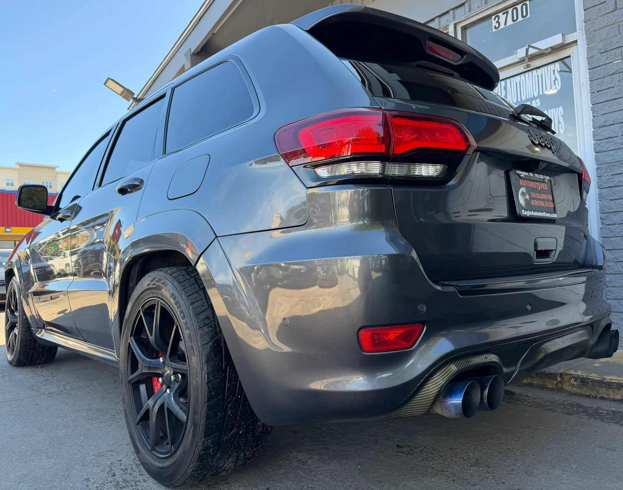 Used 2018 Jeep Grand Cherokee SRT AWD/4WD image 5
