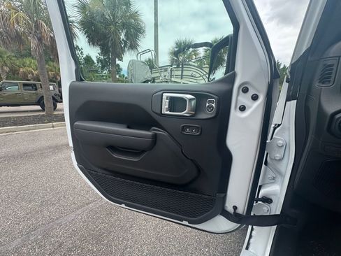 New 2025 Jeep Wrangler Willys image 15