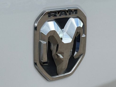 Used 2019 RAM 1500 Big Horn image 9