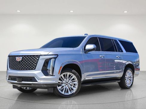 Used 2025 Cadillac Escalade ESV Premium Luxury w/ LPO, Floor Liner Package AWD/4WD image 2