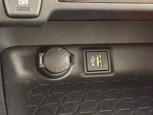 Used 2024 Toyota RAV4 XLE image 23