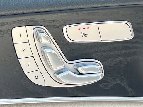 Certified 2022 Mercedes-Benz E 350 4MATIC Sedan image 34