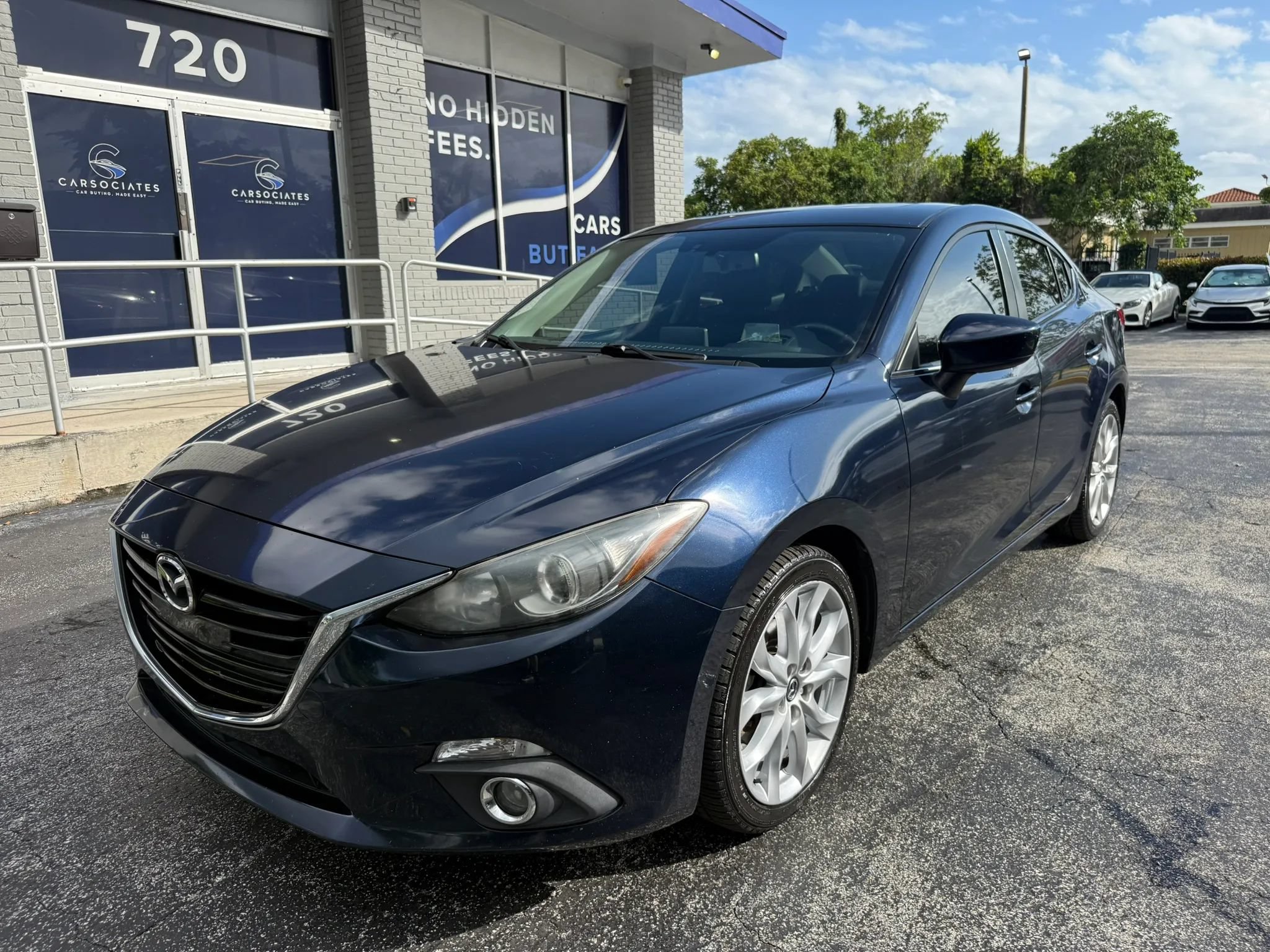 Used 2016 MAZDA MAZDA3 s Touring FWD image 1