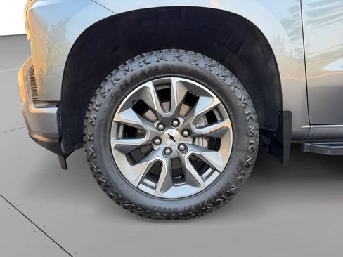 Used 2020 Chevrolet Silverado 1500 RST w/ True North Edition AWD/4WD image 9