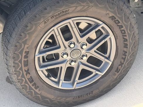 Used 2024 Jeep Wrangler Unlimited Sport AWD/4WD image 11