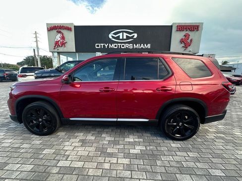 Used 2025 Honda Pilot Elite image 4