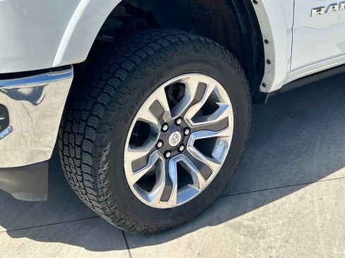 Used 2022 RAM 1500 Limited AWD/4WD image 9