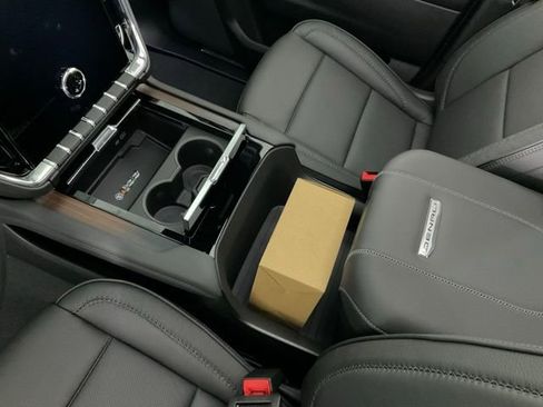 New 2026 GMC Yukon Denali w/ Denali Reserve Package AWD/4WD image 22