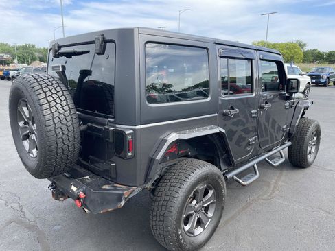 Used 2017 Jeep Wrangler Unlimited Sport w/ Dual Top Group AWD/4WD image 12