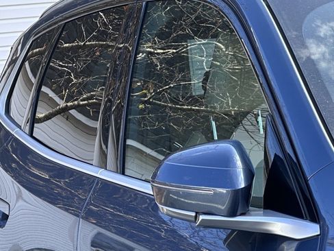 Used 2025 BMW X3 xDrive30i w/ Premium Package image 3