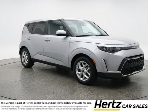 Used 2025 Kia Soul LX w/ LX Technology Package FWD image 1