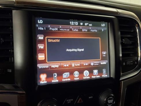 Used 2017 RAM 1500 Laramie AWD/4WD image 22