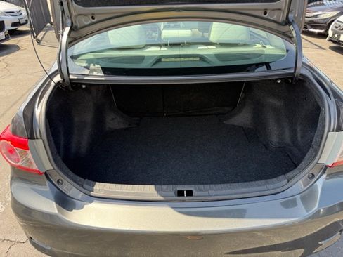 Used 2012 Toyota Corolla L FWD image 19