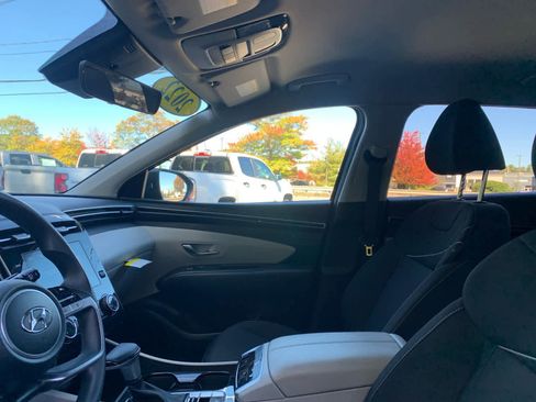 Used 2022 Hyundai Tucson SEL image 12