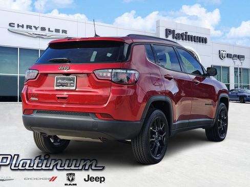 New 2026 Jeep Compass Latitude image 5