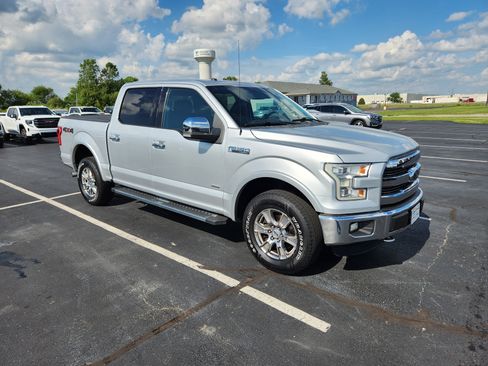 Used 2016 Ford F150 Lariat w/ Equipment Group 502A Luxury AWD/4WD image 9