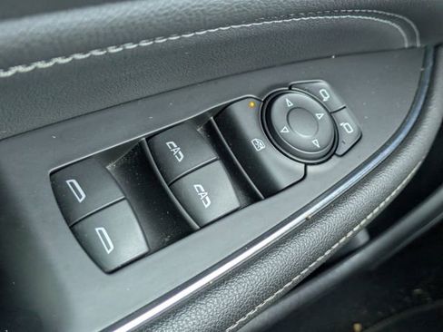 Used 2018 Buick Regal Essence w/ Driver Confidence Package #1 AWD/4WD image 21