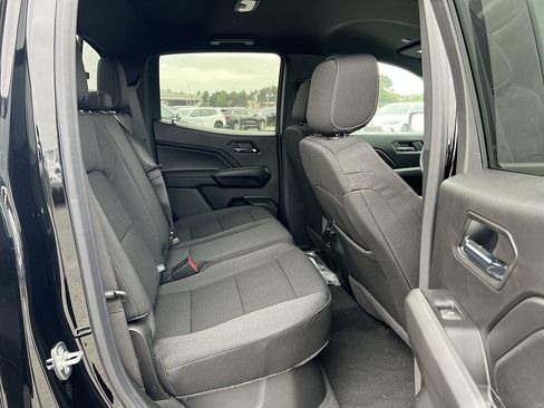 New 2026 GMC Canyon Elevation w/ LPO, Black Badging Package RWD image 29