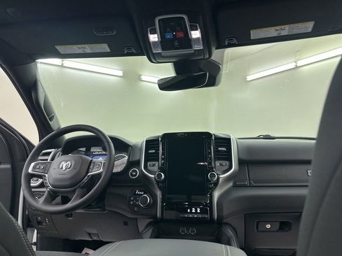 New 2026 RAM 1500 4x4 Crew Cab image 21