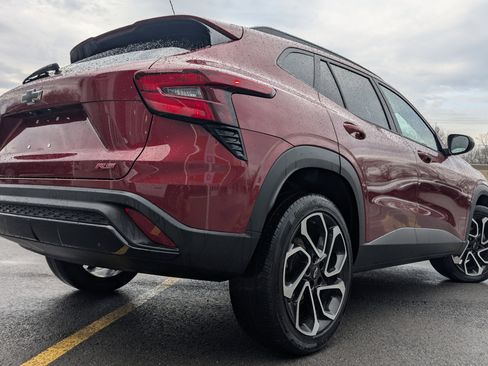 Used 2024 Chevrolet Trax RS w/ Driver Confidence Package image 5