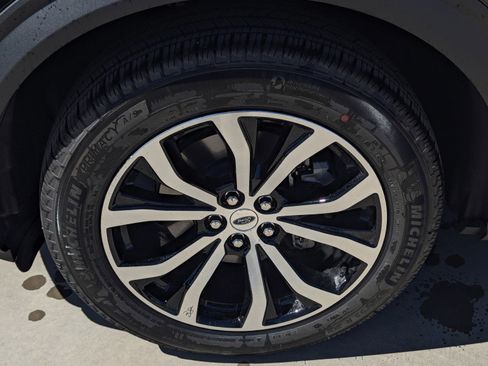 New 2026 Ford Explorer ST-Line RWD image 7