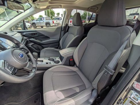 Used 2025 Subaru Crosstrek 2.0i Premium image 6