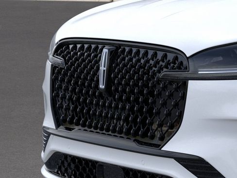 New 2026 Lincoln Aviator Reserve AWD/4WD image 17