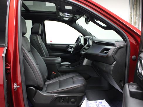 Used 2023 Chevrolet Tahoe RST w/ Luxury Package image 17